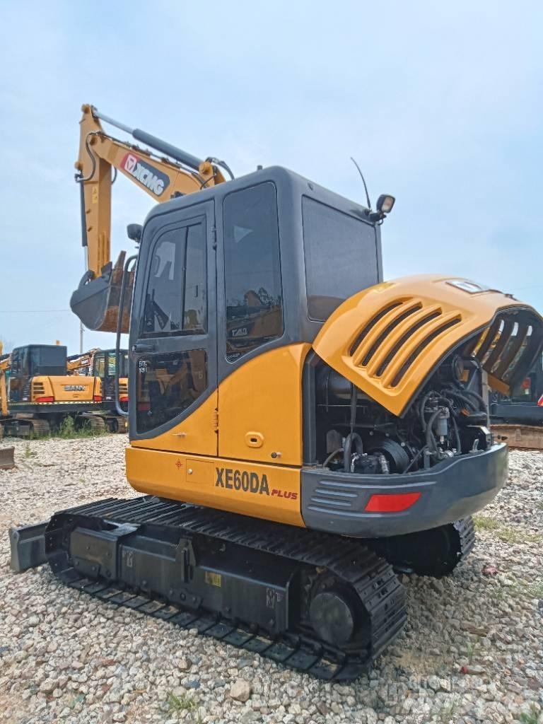 XCMG XE 60 DA Mini pelle < 7t
