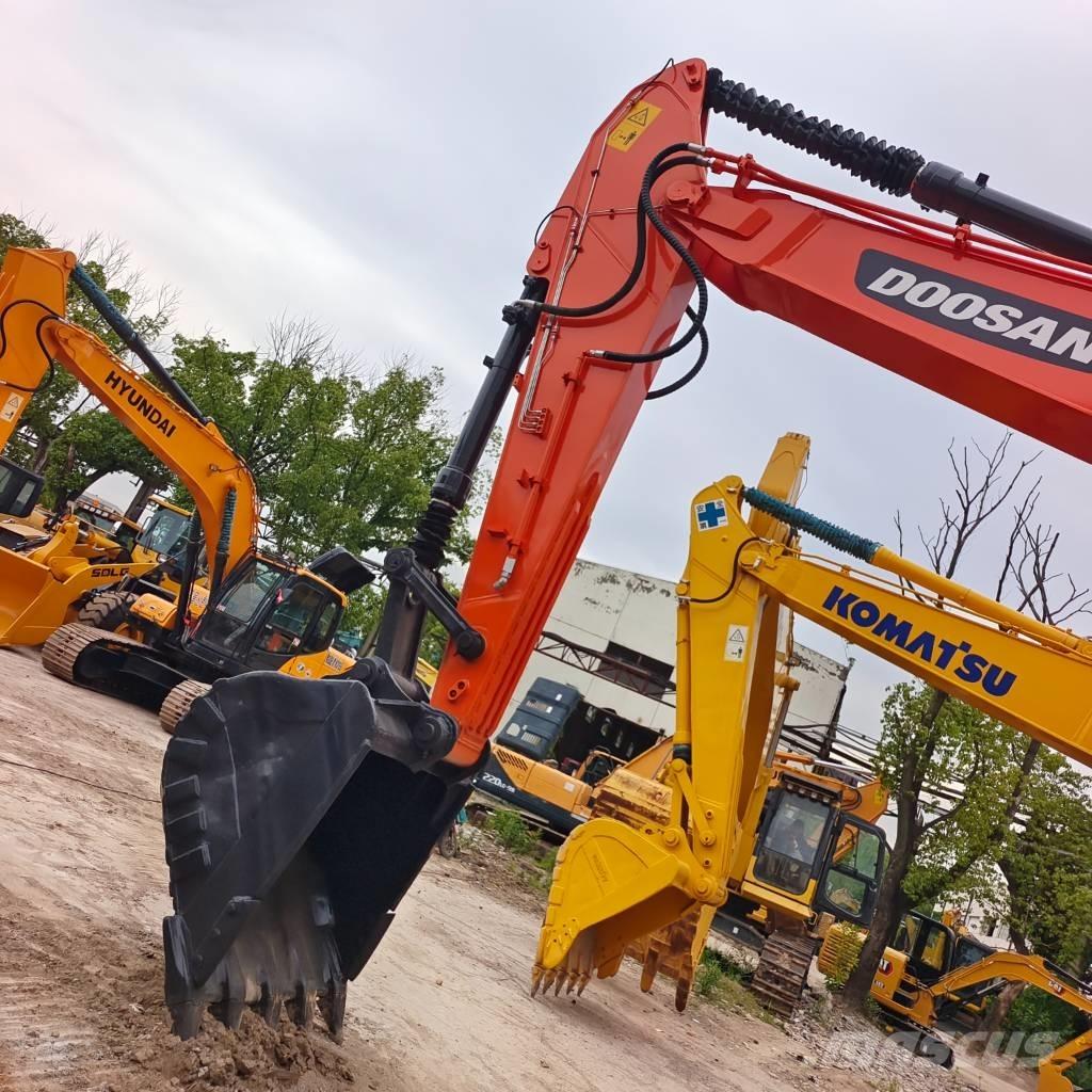 Doosan DX300LCA Pelle sur chenilles
