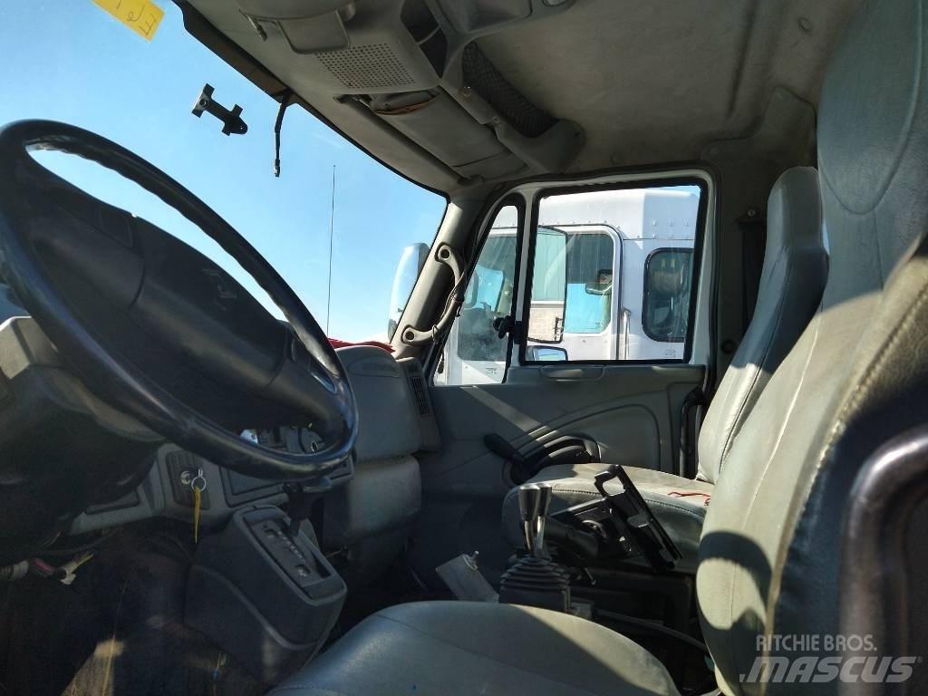 International 4400 Camion poubelle