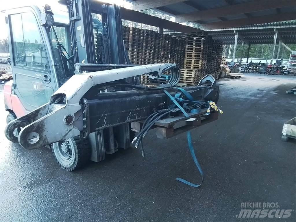 Komatsu 165F Grue porteuse