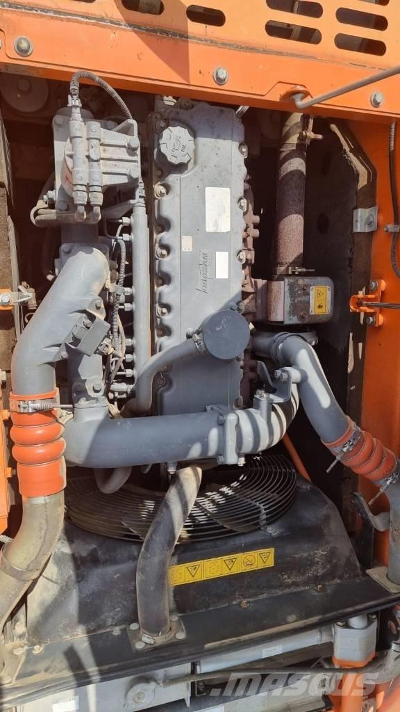 Doosan DX 225 LC Pelle sur chenilles