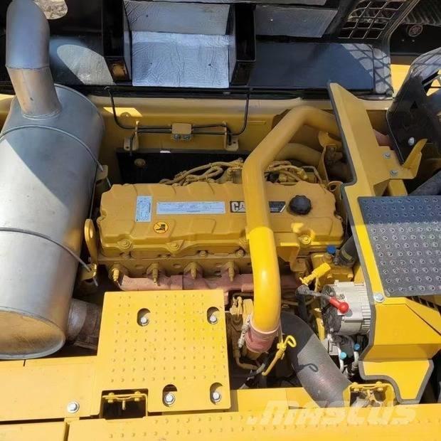 CAT 336 D2 Pelle sur chenilles