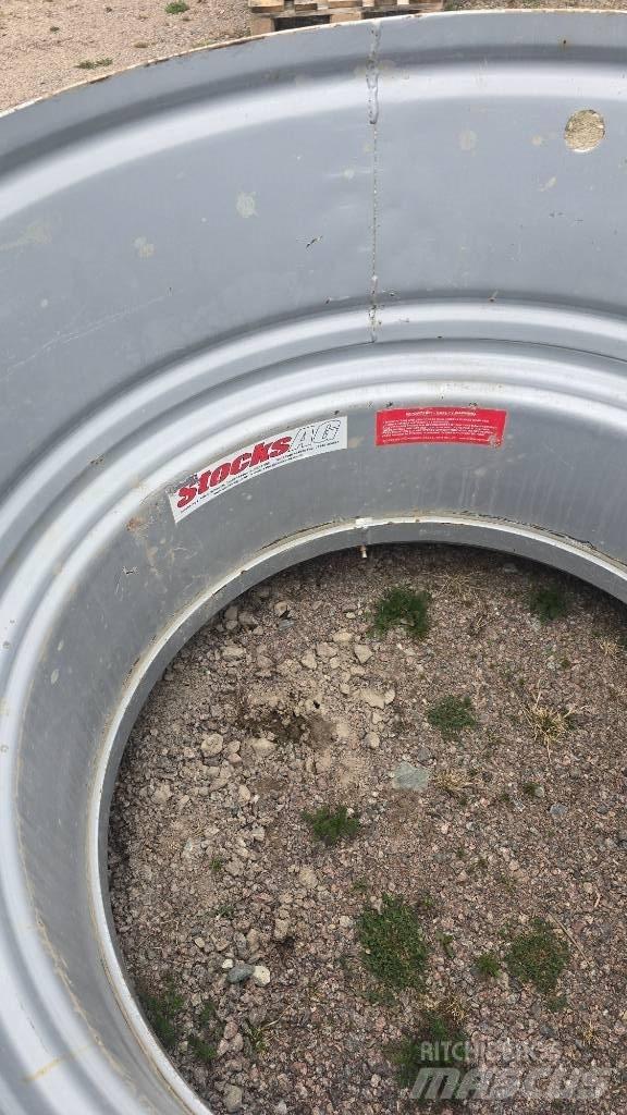 Stocks Dubbelmontage Pneus, roues et jantes