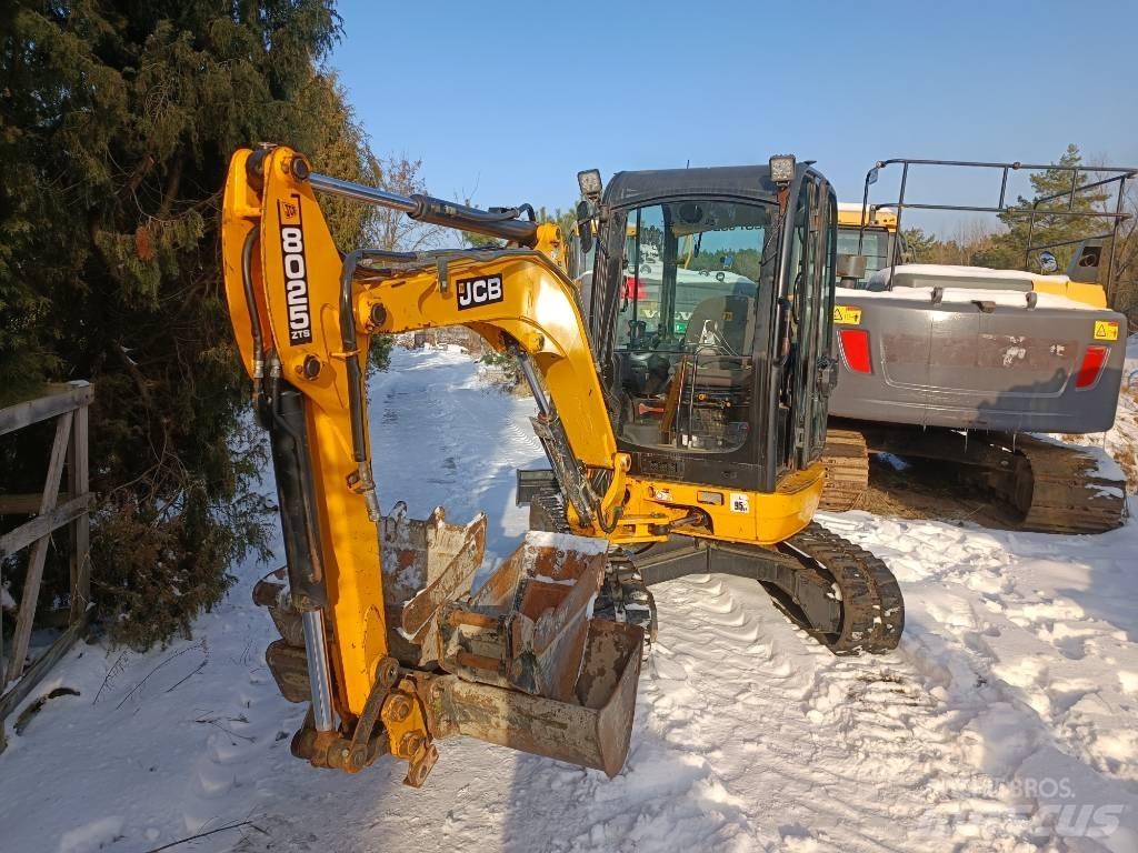 JCB 8025 ZTS Pelle sur chenilles