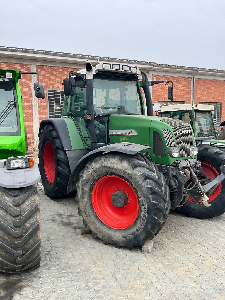 Fendt 716 Vario Tracteur