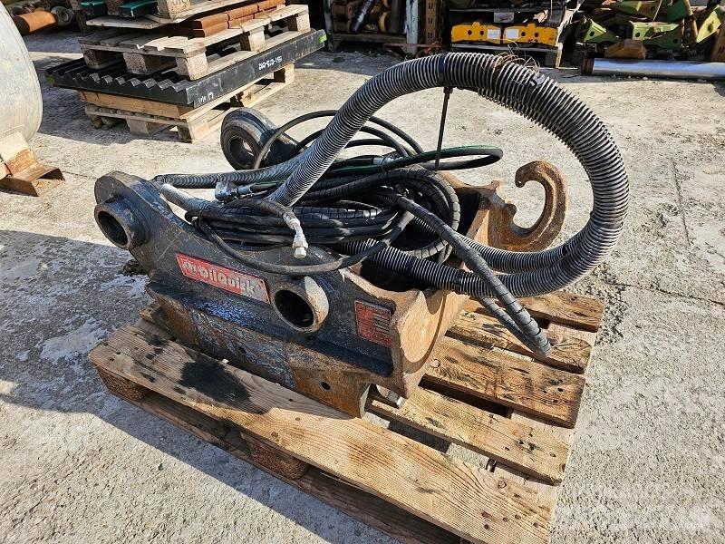 OilQuick OQ80 Attache rapide pour godet