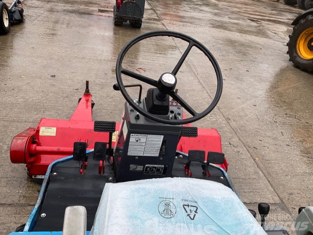 Iseki SF300 Tondeuses montées