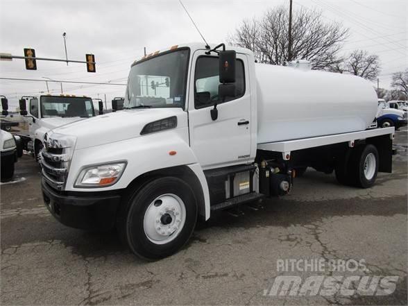 Hino 338 Camion aspirateur, Hydrocureur