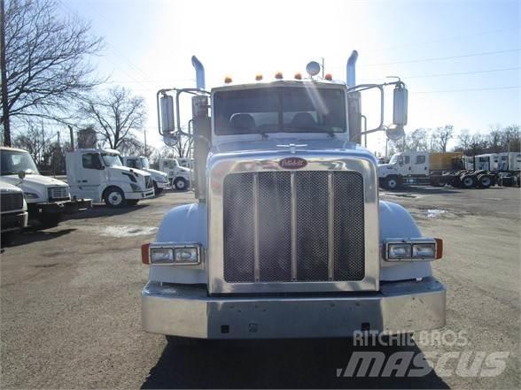 Peterbilt 365 Camion aspirateur, Hydrocureur