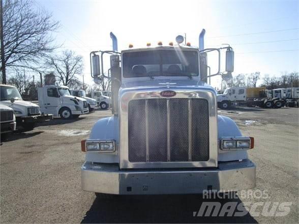 Peterbilt 365 Camion aspirateur, Hydrocureur