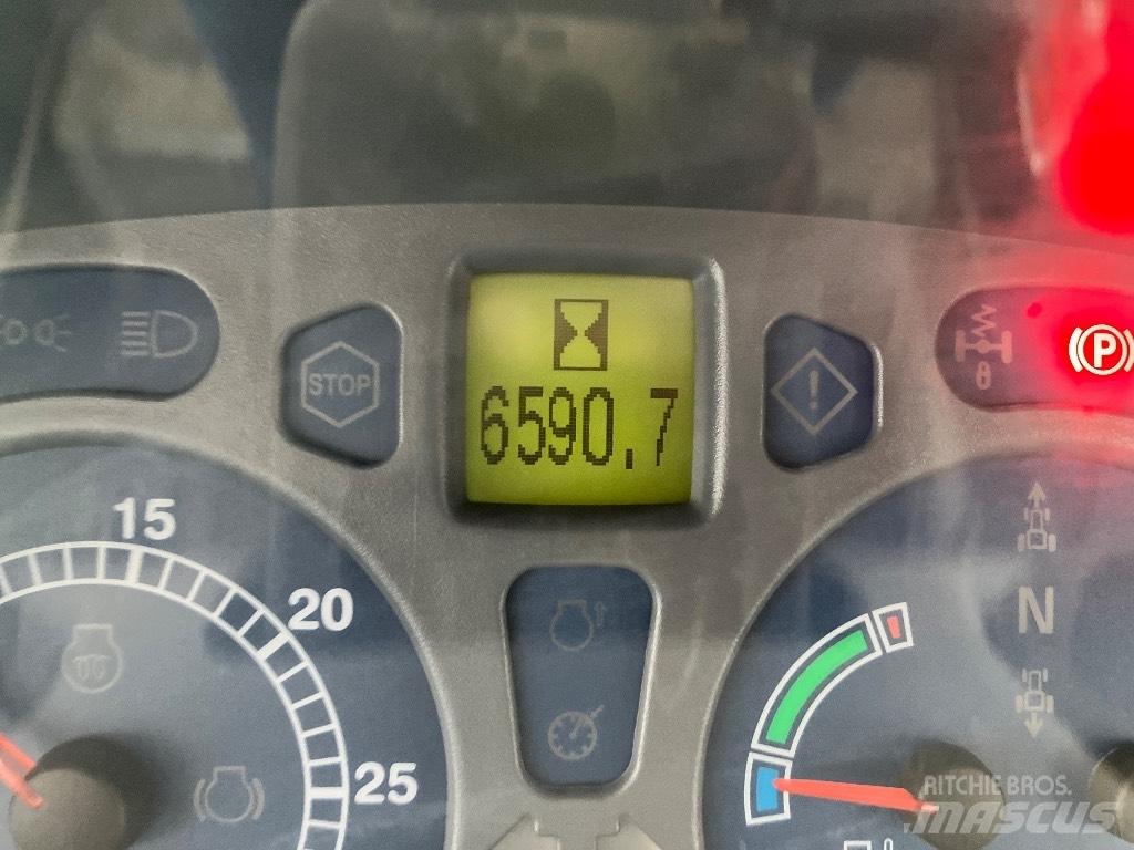 New Holland T 7030 Tracteur