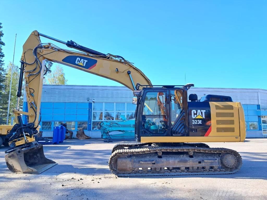 CAT 323 EL *MYYTY* Pelle sur chenilles
