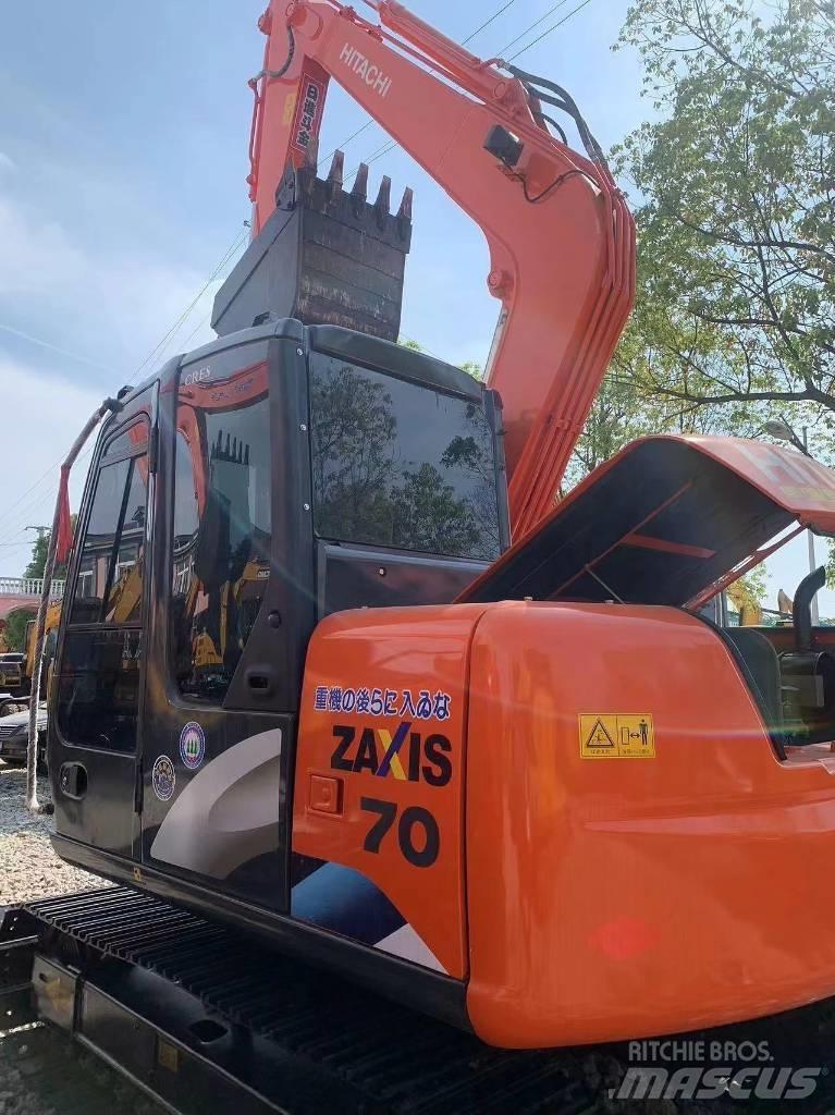 Hitachi ZX 70 Pelle sur chenilles
