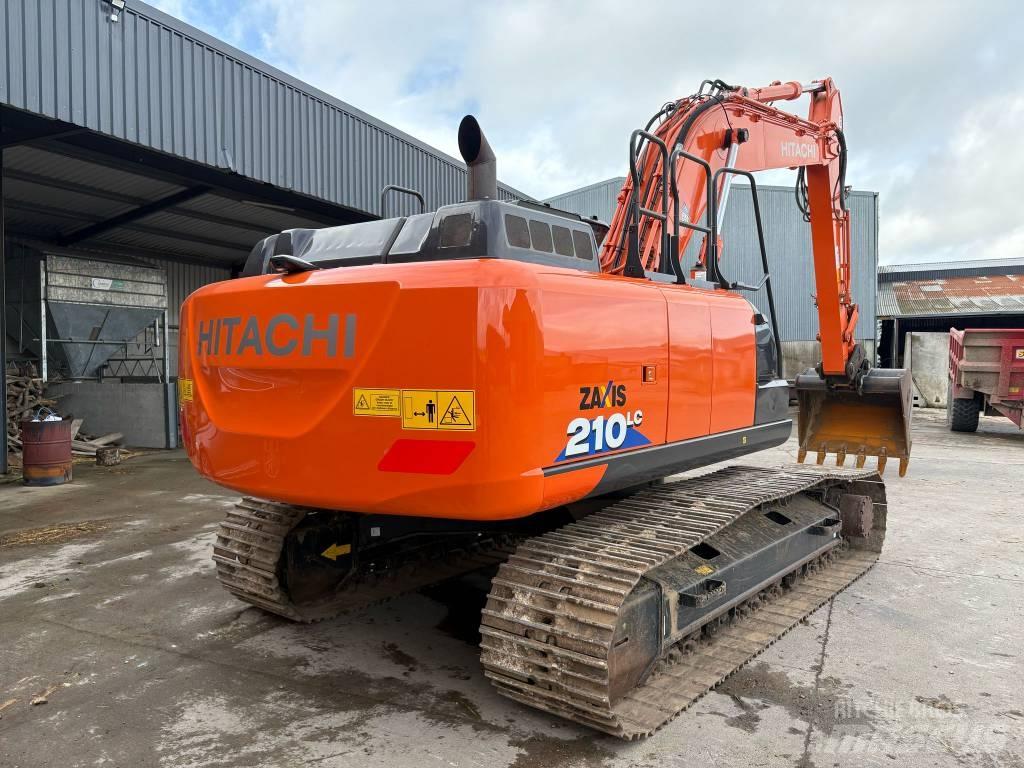 Hitachi 210LC Pelle sur chenilles