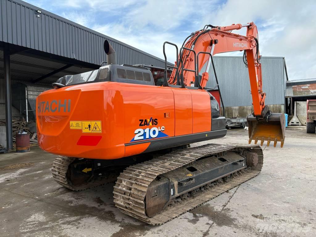 Hitachi 210LC Pelle sur chenilles