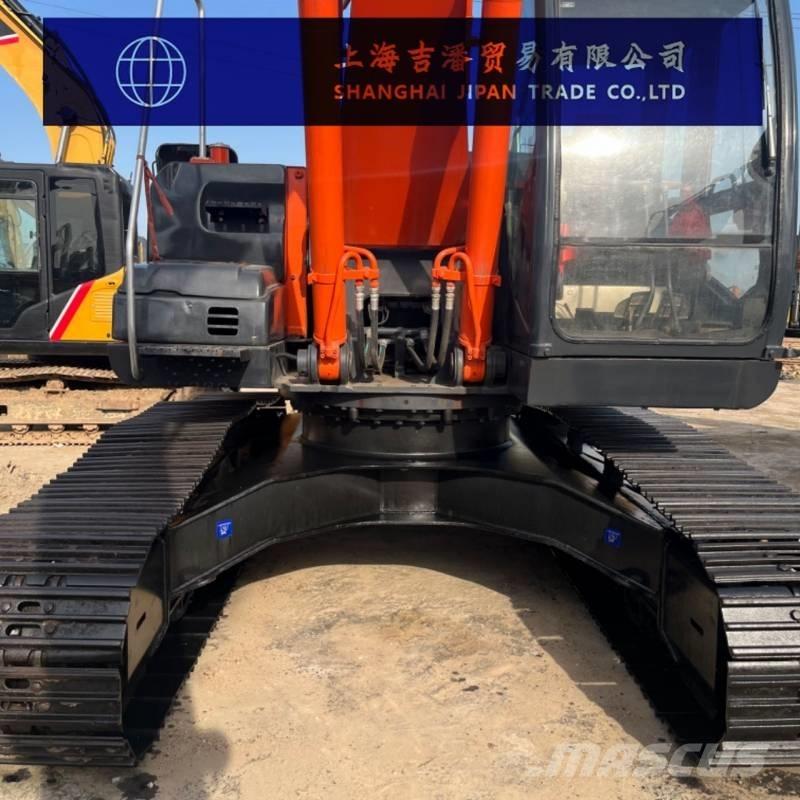 Hitachi ZX 240 Pelle sur chenilles