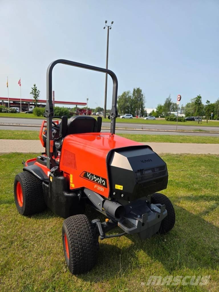 Kubota F 391 Balayeuse / Autolaveuse