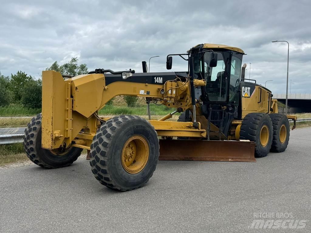 CAT 14M Niveleuse