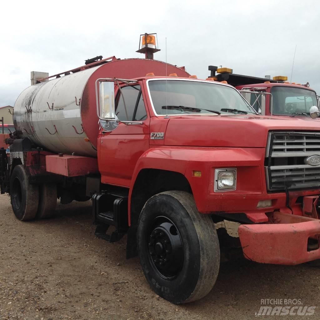 Ford F 700 Camion malaxeur