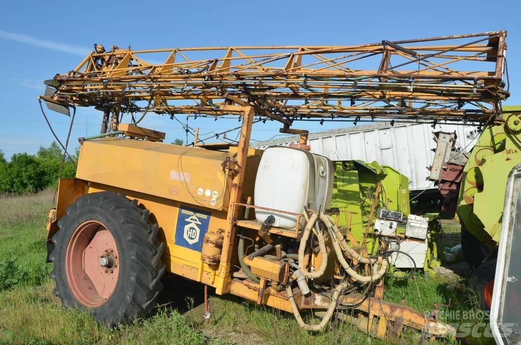  HD 4000 Pulvérisateurs traînés