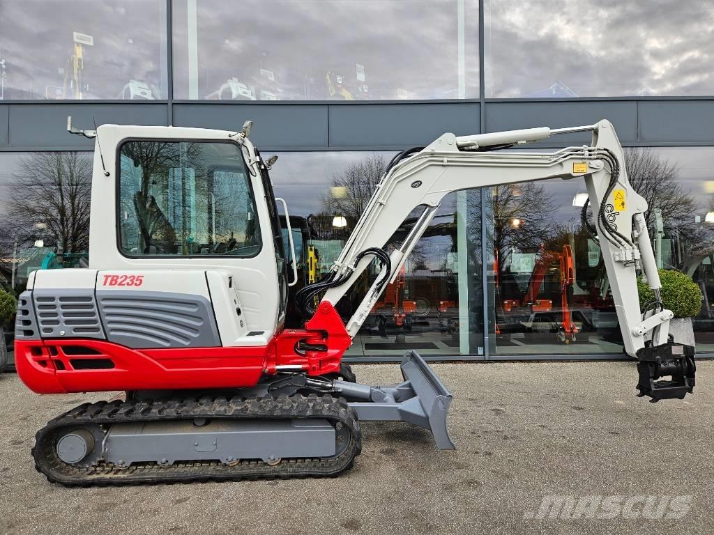Takeuchi TB 235 Mini pelle < 7t