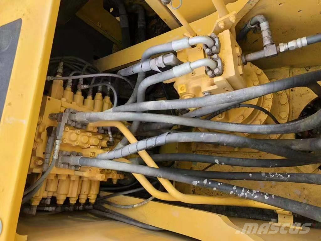 Komatsu 200-7 Pelle sur chenilles