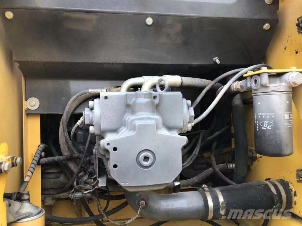 Komatsu 200-7 Pelle sur chenilles