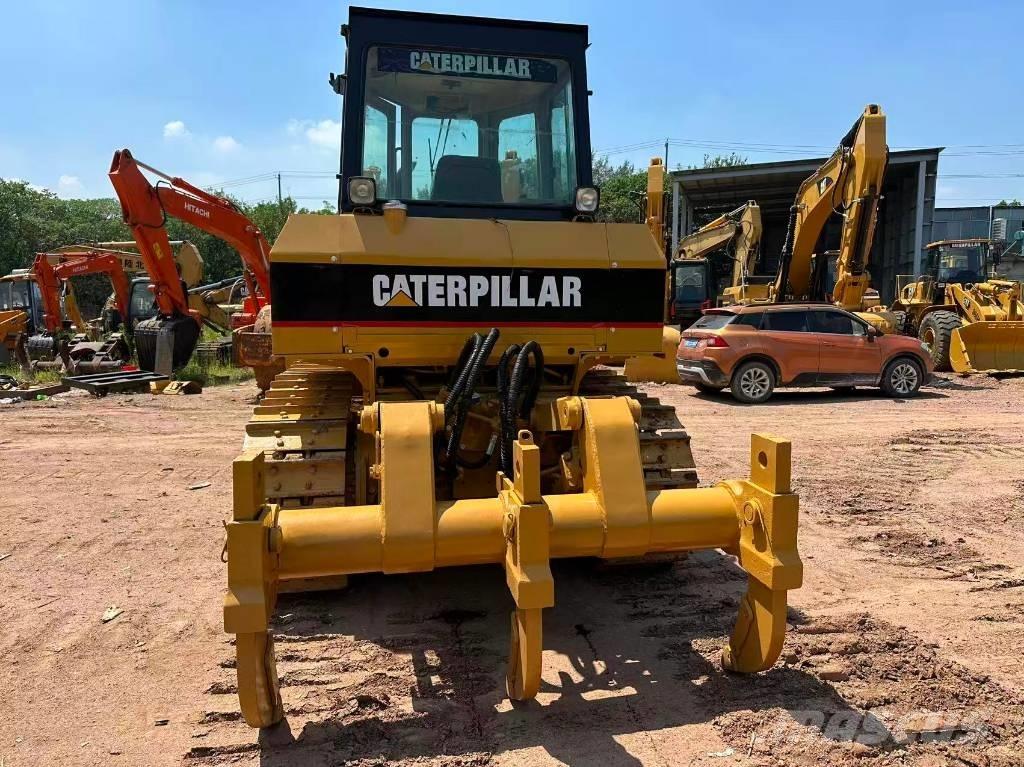 CAT D 6 G Bouteurs sur chenilles