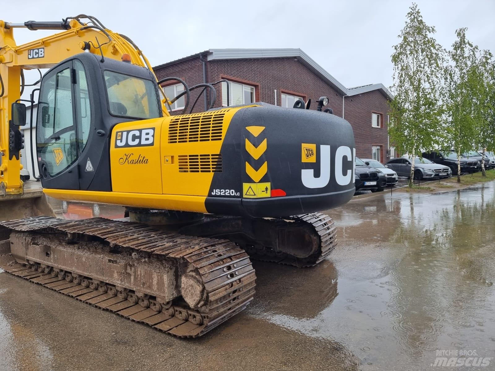 JCB JS 220 LC Pelle sur chenilles