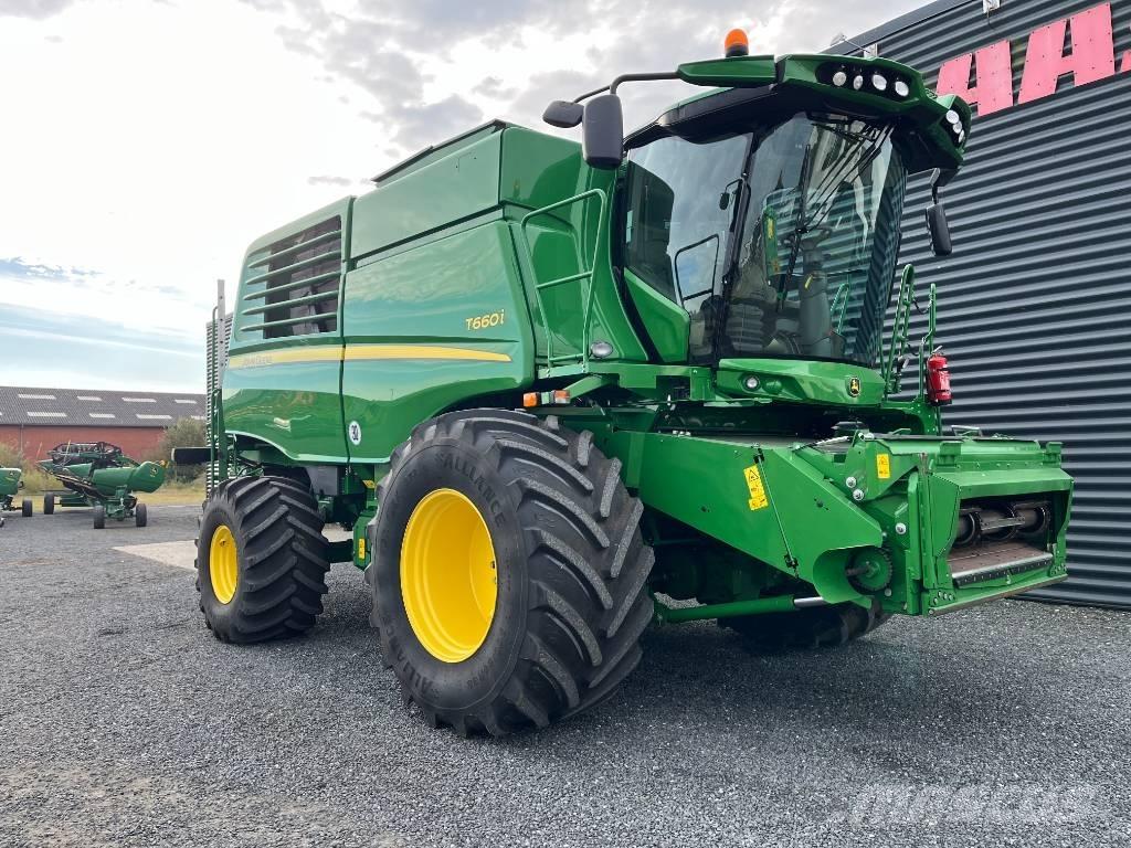 John Deere T 660i Moissonneuse batteuse