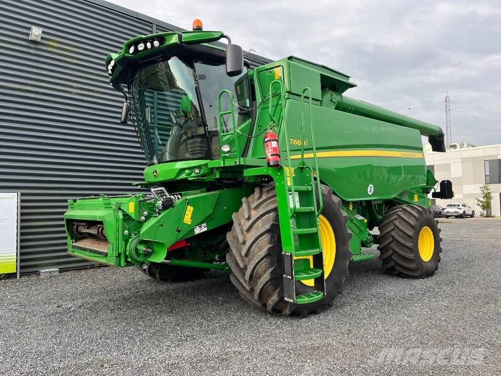 John Deere T 660i Moissonneuse batteuse