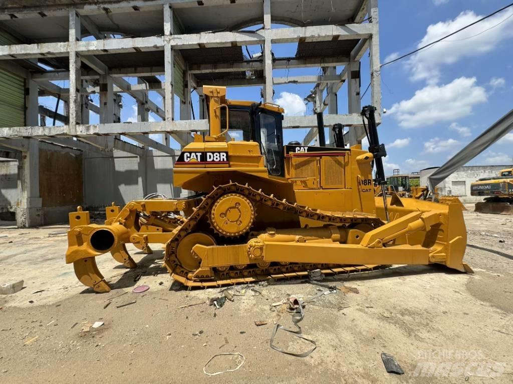 CAT D 7 R Bouteurs sur chenilles