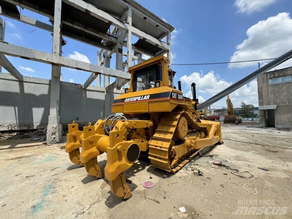 CAT D 7 R Bouteurs sur chenilles