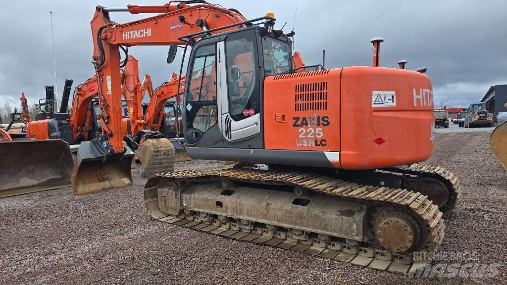 Hitachi ZX225USRLC-3 Pelle sur chenilles