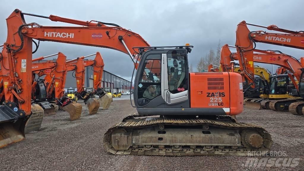 Hitachi ZX225USRLC-3 Pelle sur chenilles