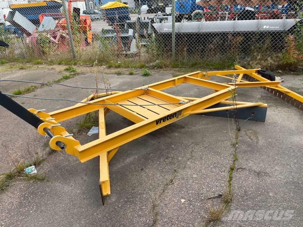 Vreten V2-200 Niveleuse, lame