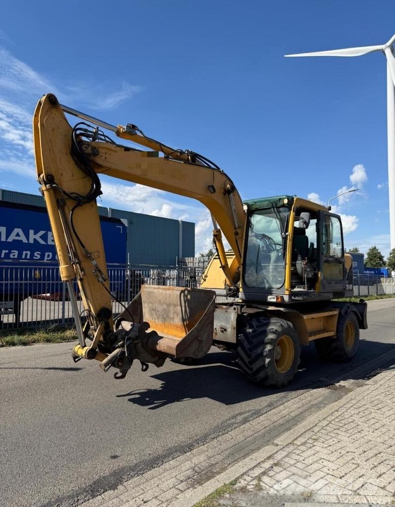 Volvo EW 140 B Pelle sur pneus