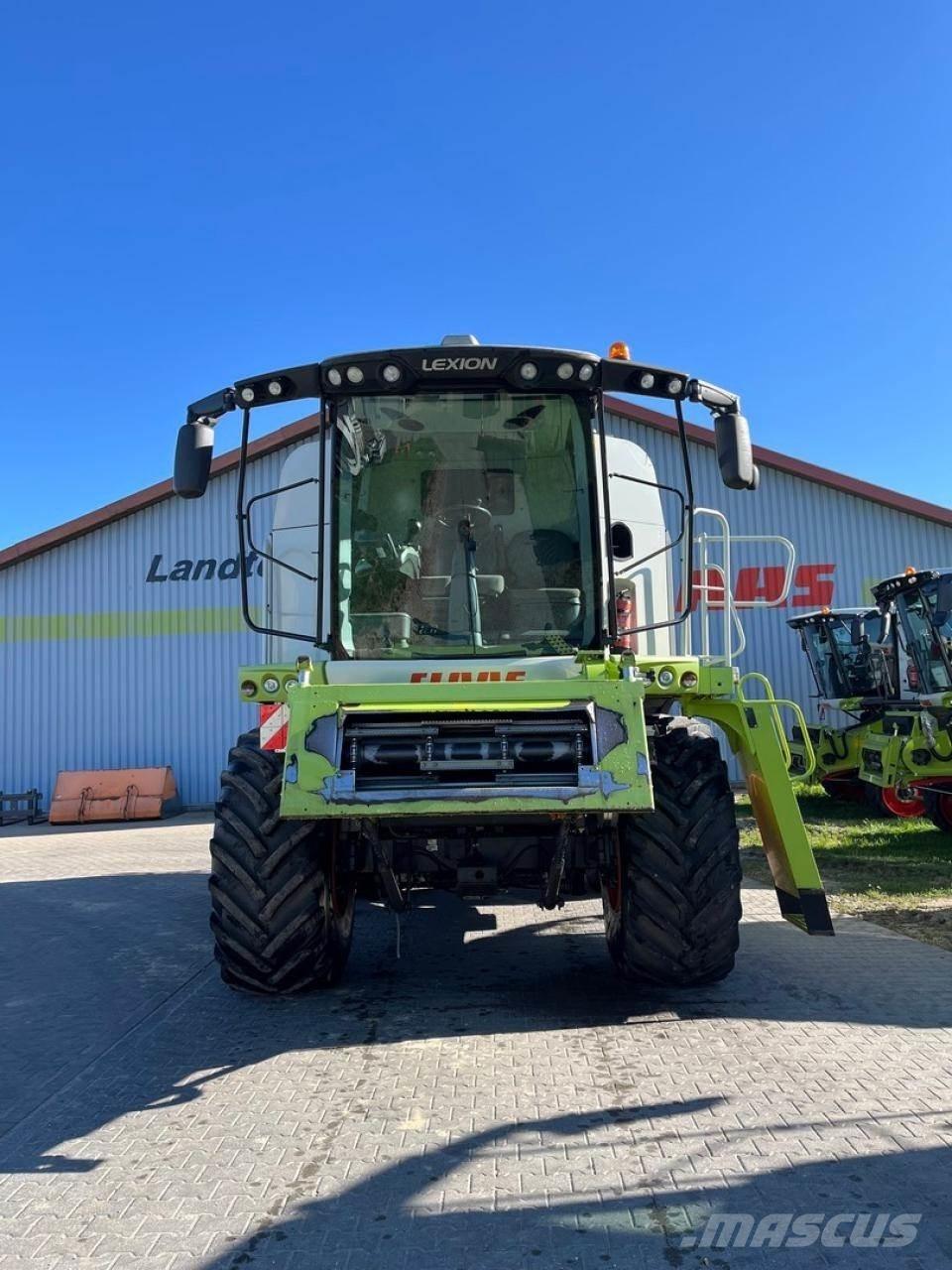 CLAAS Lexion 750 Moissonneuse batteuse