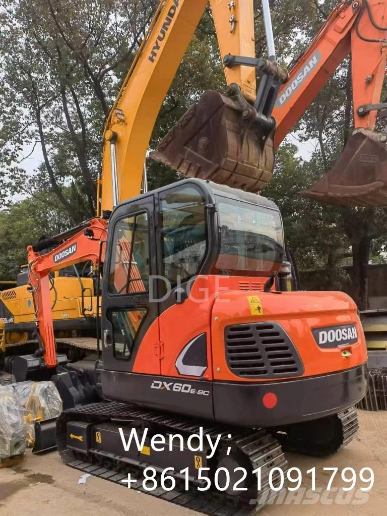 Doosan DX 60 Mini pelle < 7t