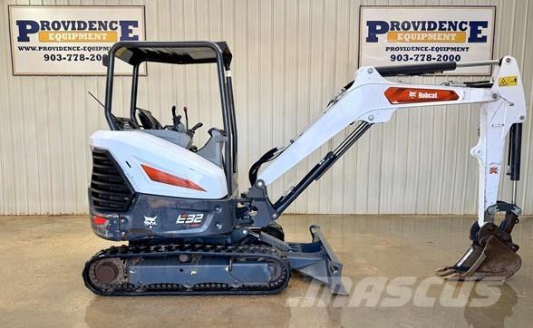 Bobcat E32 Mini pelle < 7t