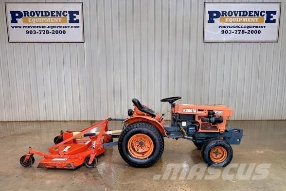 Kubota B7100 Tracteur