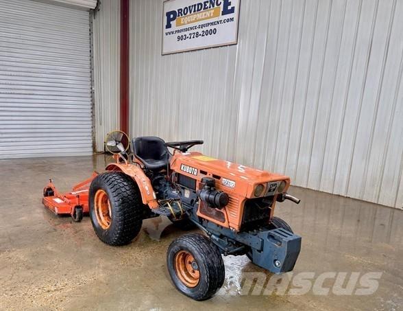 Kubota B7100 Tracteur