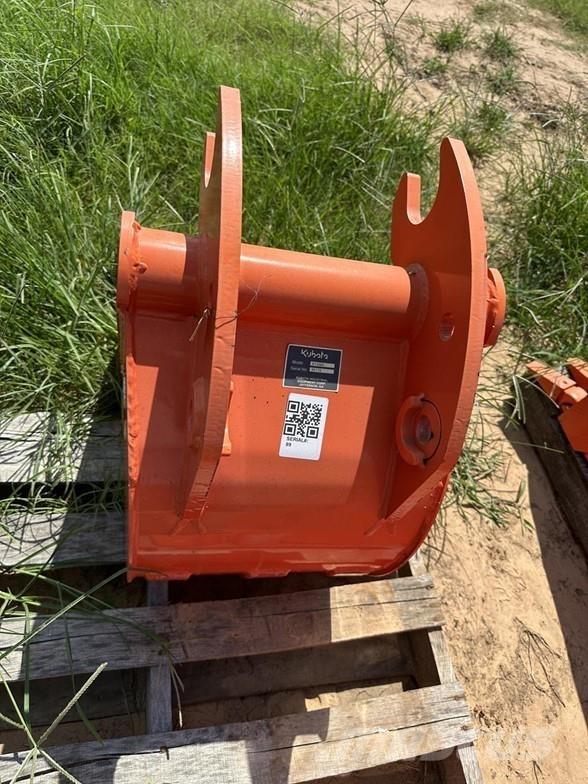 Kubota BT4584 Godet
