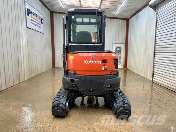 Kubota U35-4 Mini pelle < 7t