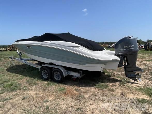  SOUTHWIND 2400 Bateaux de travail, barges et pontons