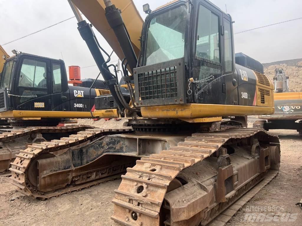 CAT 340D2L Pelle sur chenilles