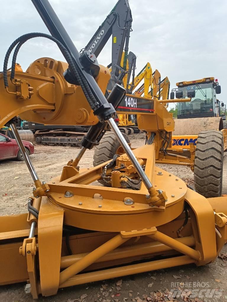 CAT 140 H Niveleuse