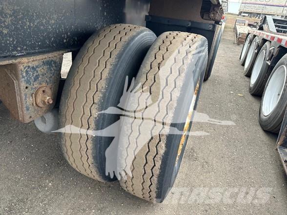 Utility 4000AE Semi remorque plateau ridelle