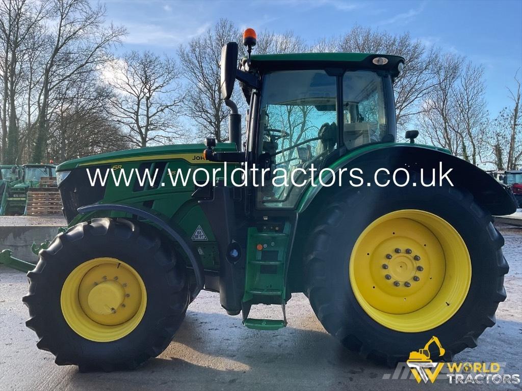 John Deere 6R215 Tracteur