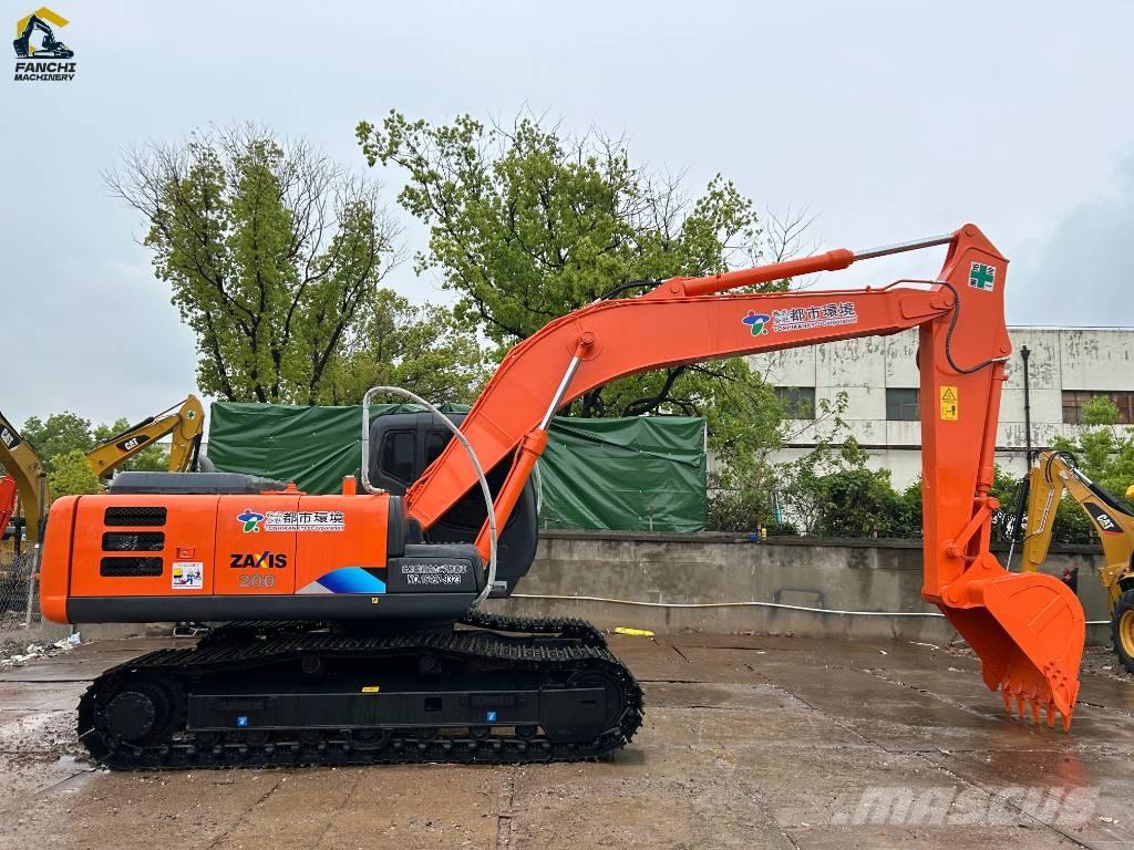 Hitachi 200 Mini pelle 7t-12t